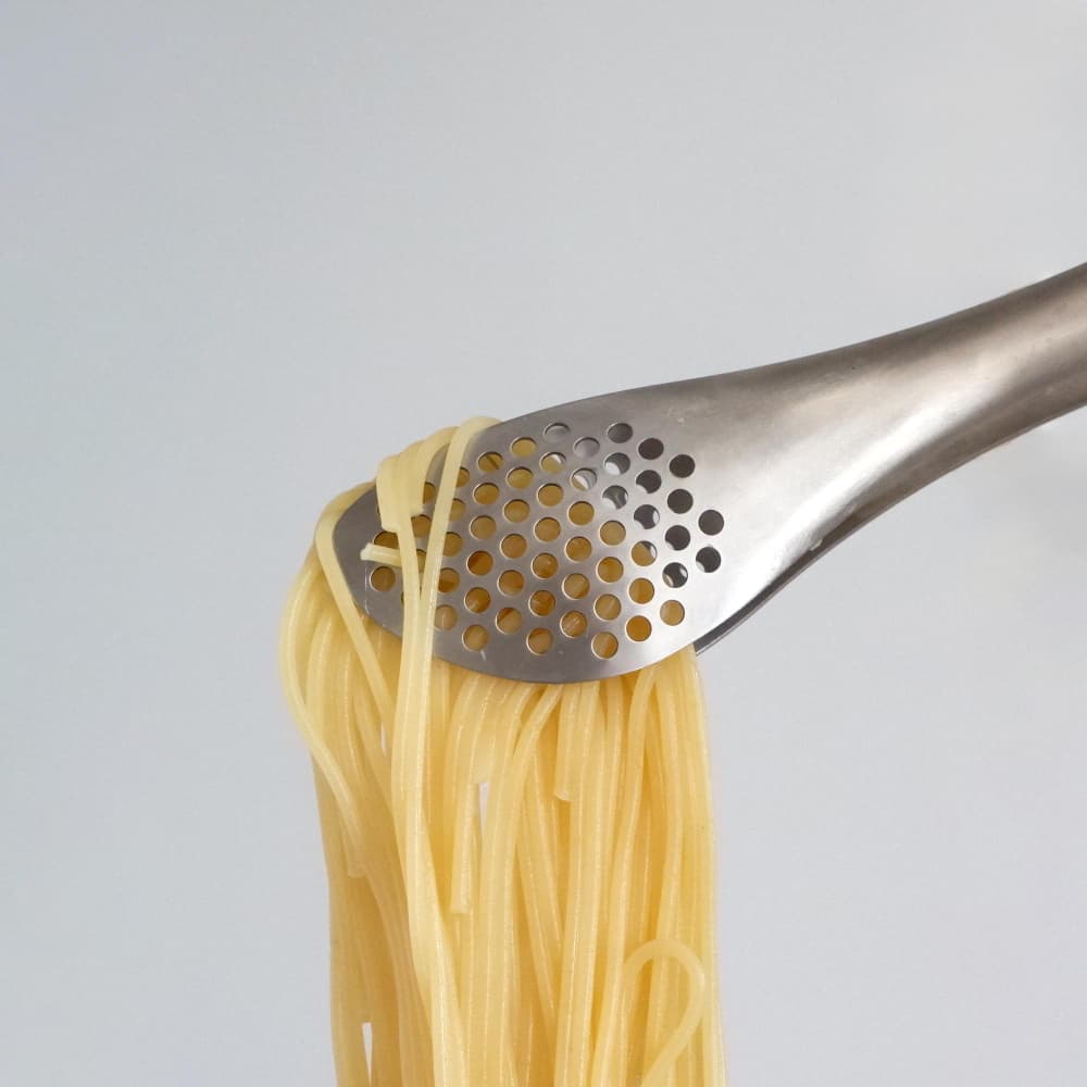Pegador de macarrão: como escolher o modelo ideal?